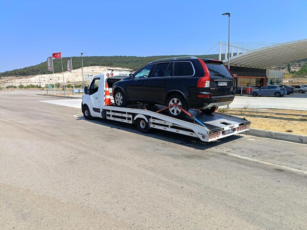 Aliağa Çekici - BMW Taşıma Gece
